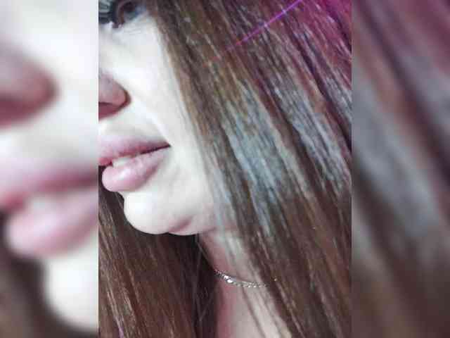 SexyKitty75-1 webcam