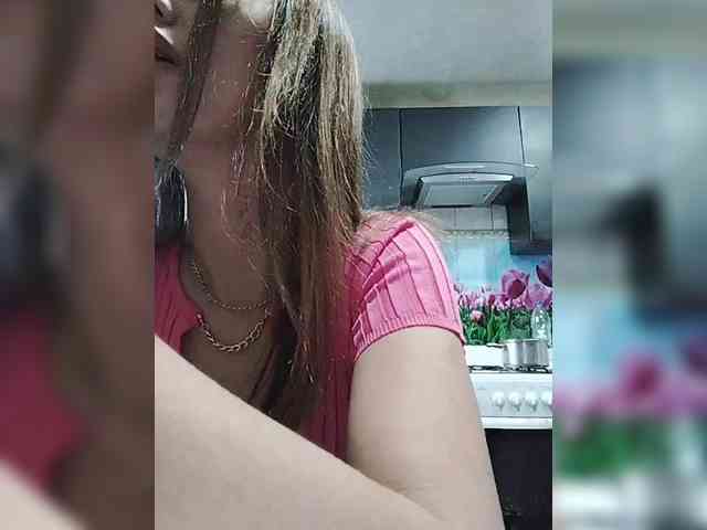 SexyKitty75-1 webcam