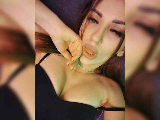 SexyKitty75-1 webcam