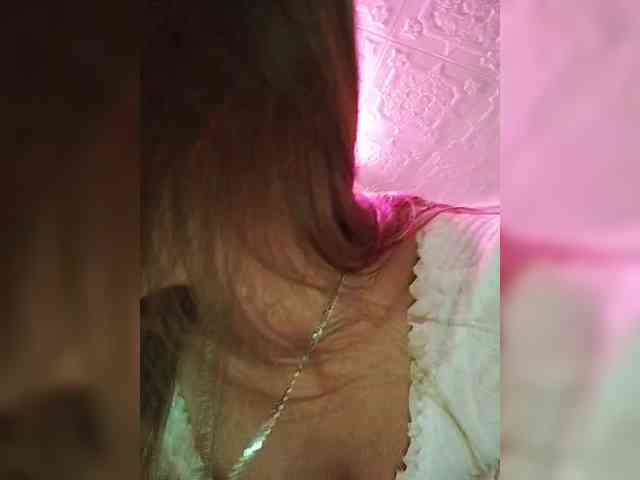 SexyKitty75-1 webcam