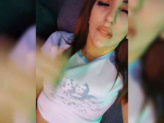 SexyKitty75-1 webcam