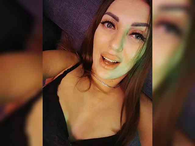 SexyKitty75-1 Live Webcam on BongaCams