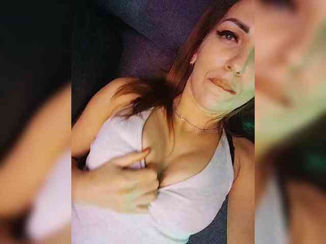 SexyKitty75-1 webcam