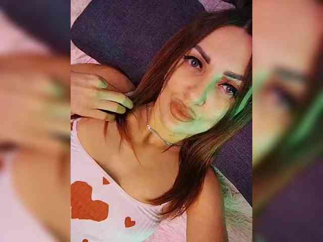 SexyKitty75-1 webcam