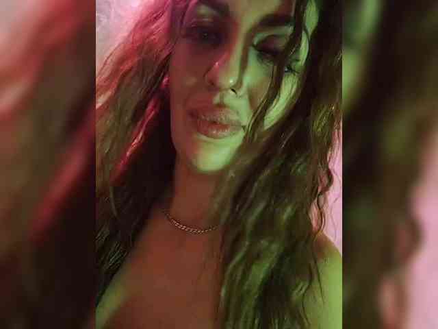 SexyKitty75-1 webcam