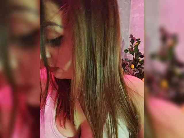 SexyKitty75-1 webcam