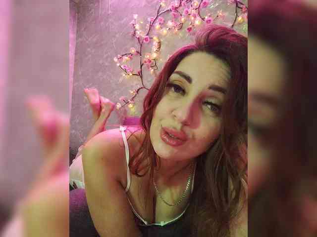 SexyKitty75-1 webcam