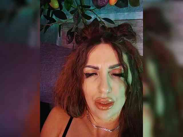 SexyKitty75-1 webcam
