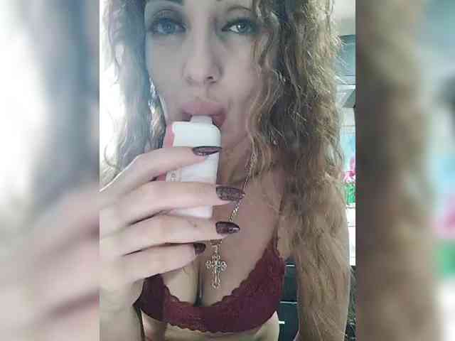 SexyKitty75-1 webcam