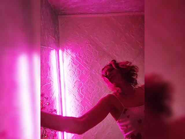 SexyKitty75-1 webcam