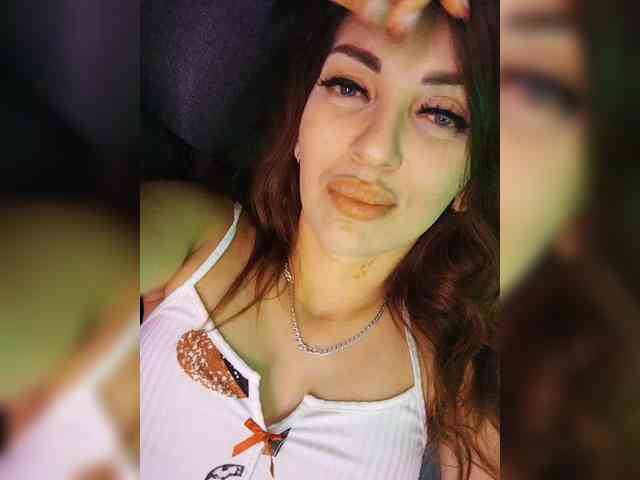 SexyKitty75-1 webcam