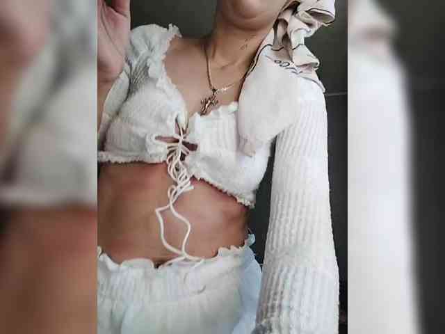 SexyKitty75-1 webcam