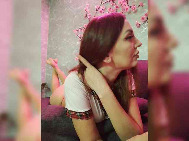 SexyKitty75-1 webcam