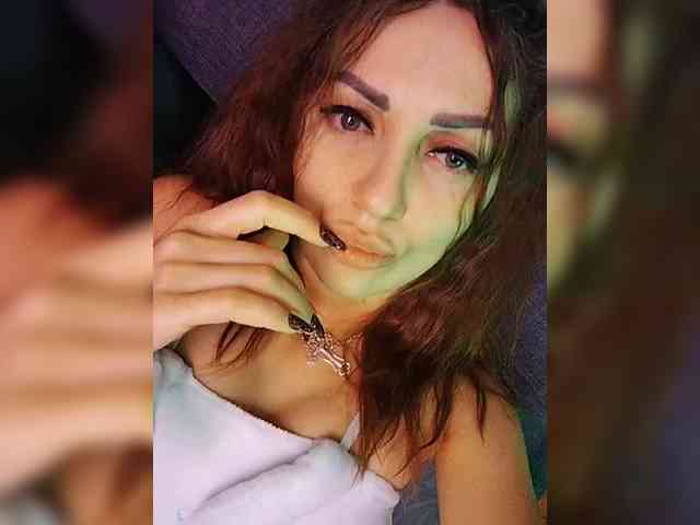 SexyKitty75-1 webcam