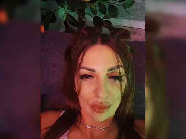 SexyKitty75-1 webcam