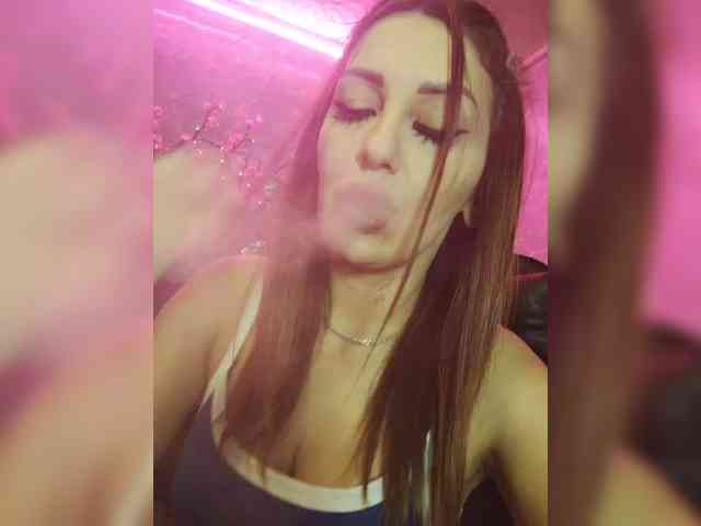 SexyKitty75-1 webcam