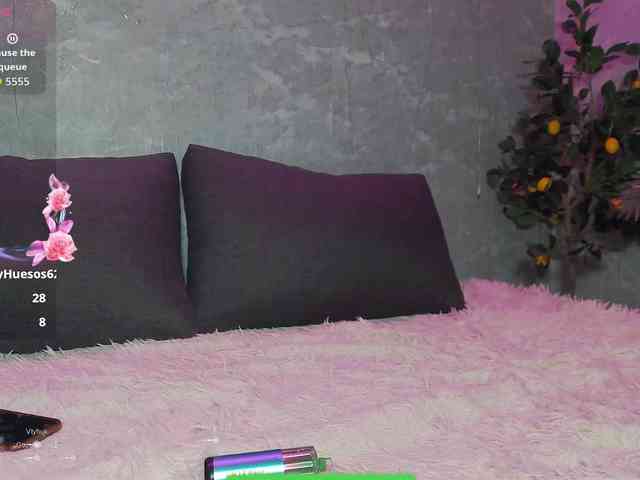 SexyKitty75-1 webcam