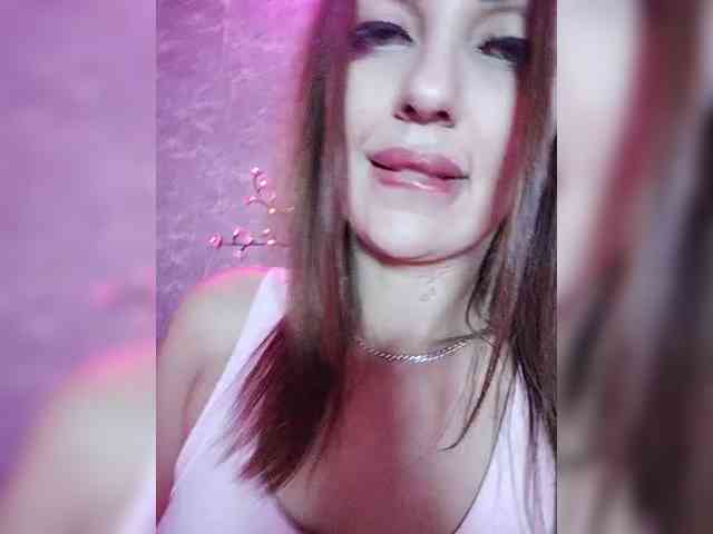 SexyKitty75-1 webcam