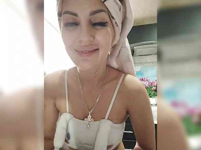 SexyKitty75-1 webcam