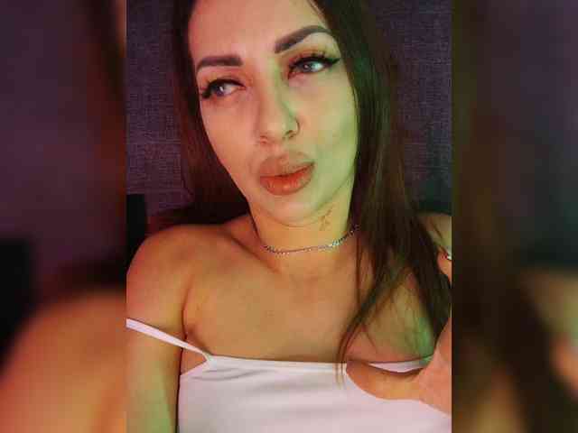 SexyKitty75-1 webcam