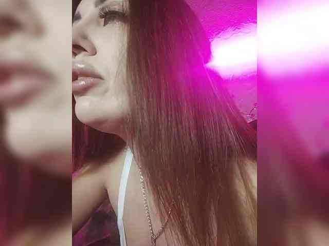 SexyKitty75-1 webcam