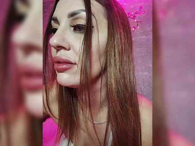 SexyKitty75-1 webcam