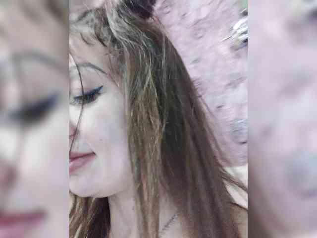 SexyKitty75-1 webcam