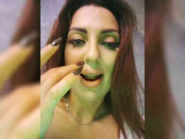 SexyKitty75-1 webcam