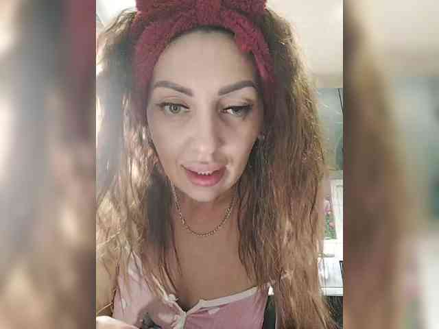 SexyKitty75-1 webcam