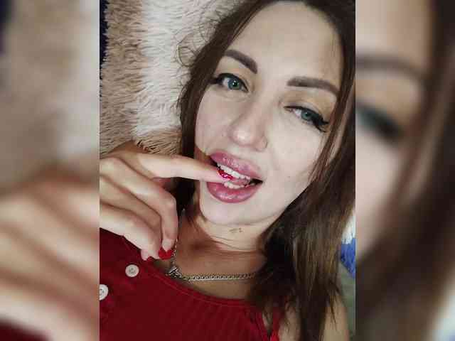 SexyKitty75-1 webcam