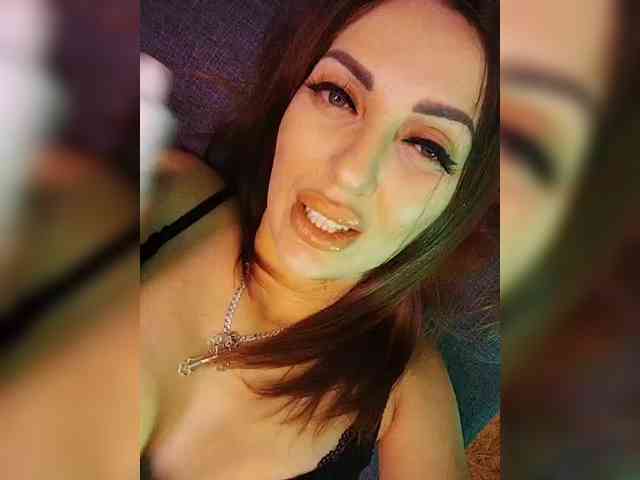 SexyKitty75-1 webcam