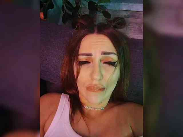 SexyKitty75-1 webcam