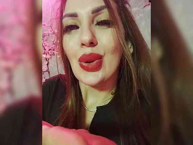 SexyKitty75-1 webcam