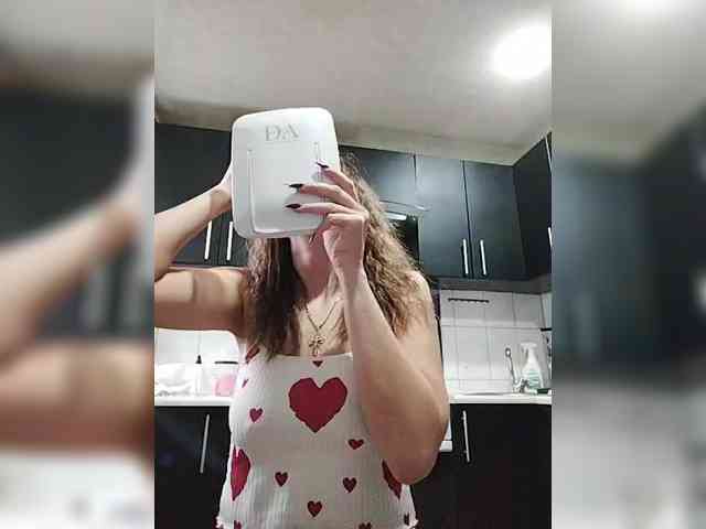 SexyKitty75-1 webcam