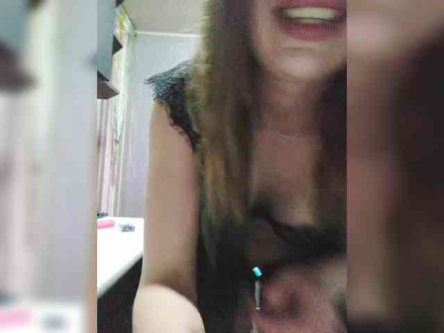 SexyKitty75-1 webcam