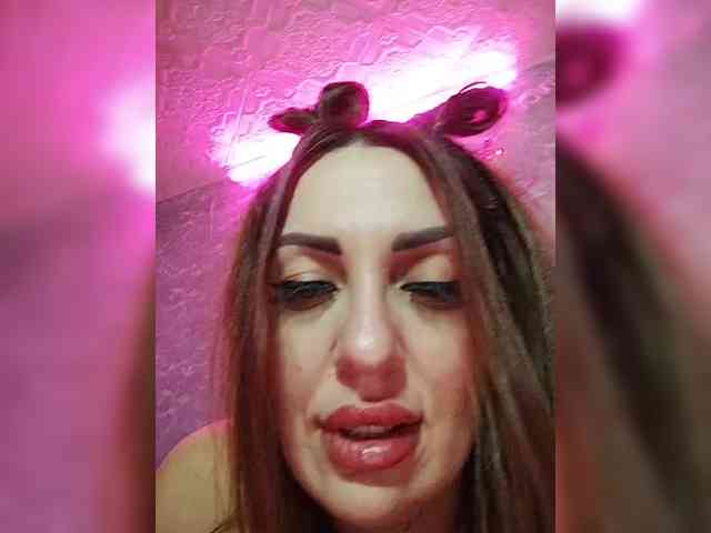 SexyKitty75-1 webcam