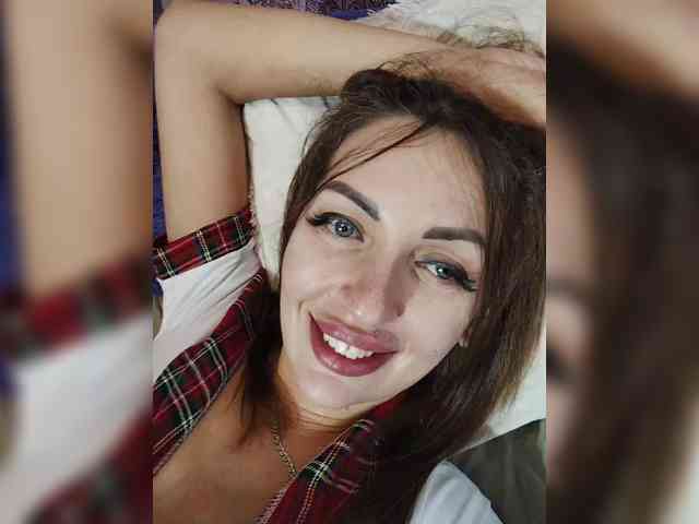 SexyKitty75-1 webcam