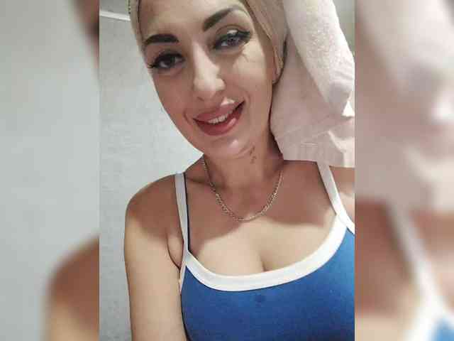 SexyKitty75-1 webcam