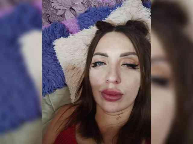 SexyKitty75-1 webcam