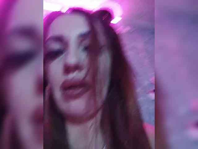 SexyKitty75-1 webcam