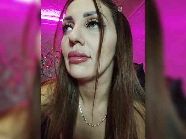 SexyKitty75-1 webcam