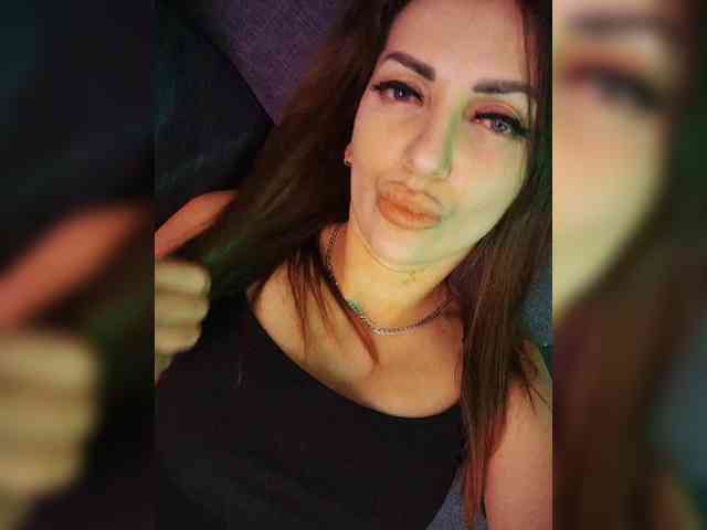 SexyKitty75-1 webcam