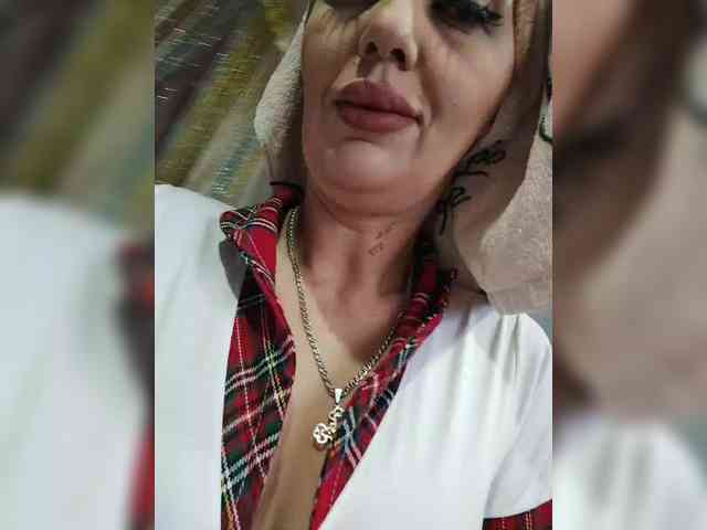 SexyKitty75-1 webcam