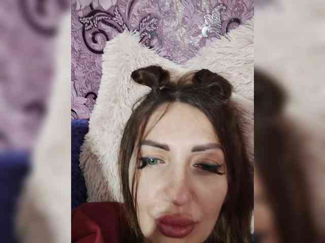 SexyKitty75-1 webcam