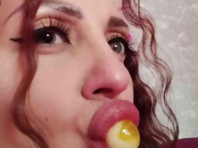 SexyKitty75-1 webcam