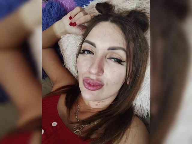 SexyKitty75-1 webcam