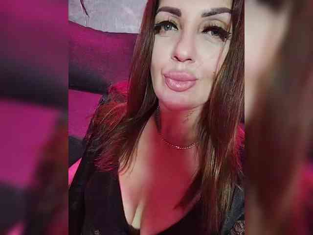 SexyKitty75-1 webcam