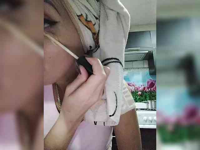 SexyKitty75-1 webcam