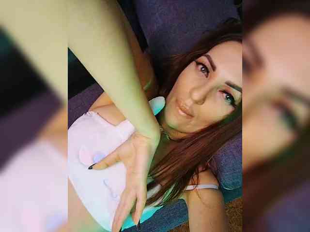 SexyKitty75-1 webcam