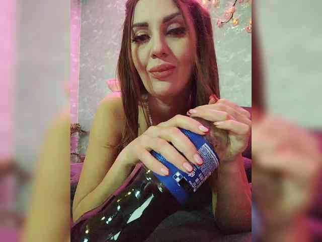 SexyKitty75-1 webcam